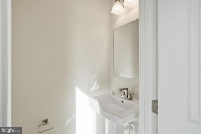 1828 PARK AVE, Baltimore, MD 21217