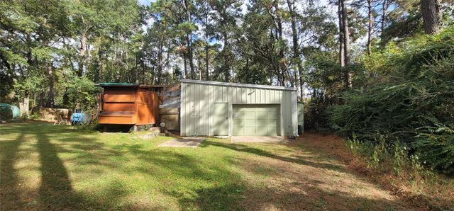 207 Wroxton Drive, Conroe, TX 77304