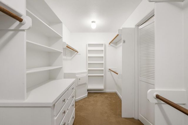 207 Wroxton Drive, Conroe, TX 77304