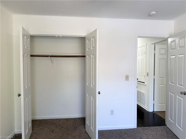 812 Ashebrook Drive D, Greensboro, NC 27409