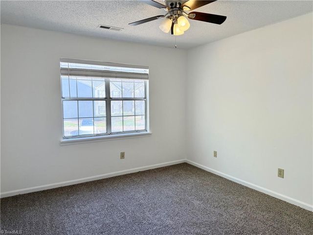 812 Ashebrook Drive D, Greensboro, NC 27409