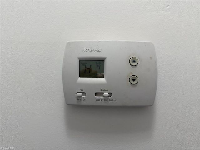 812 Ashebrook Drive D, Greensboro, NC 27409