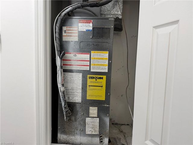 812 Ashebrook Drive D, Greensboro, NC 27409