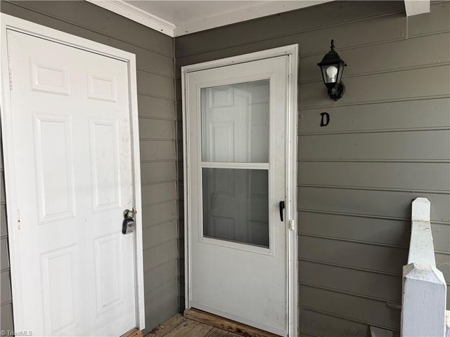 812 Ashebrook Drive D, Greensboro, NC 27409