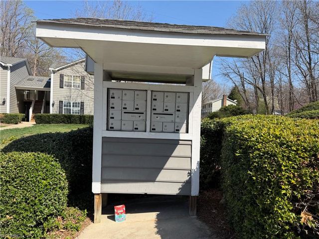 812 Ashebrook Drive D, Greensboro, NC 27409