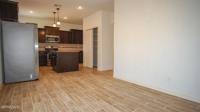 14613 SUNNY LAND Avenue, El Paso, TX 79938