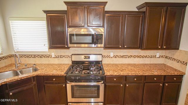 14613 SUNNY LAND Avenue, El Paso, TX 79938