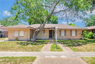 5641 Martinique Dr, Corpus Christi, TX 78411