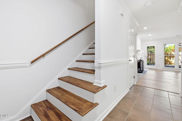 6901 Saxby Court, Raleigh, NC 27613