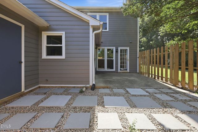 6901 Saxby Court, Raleigh, NC 27613