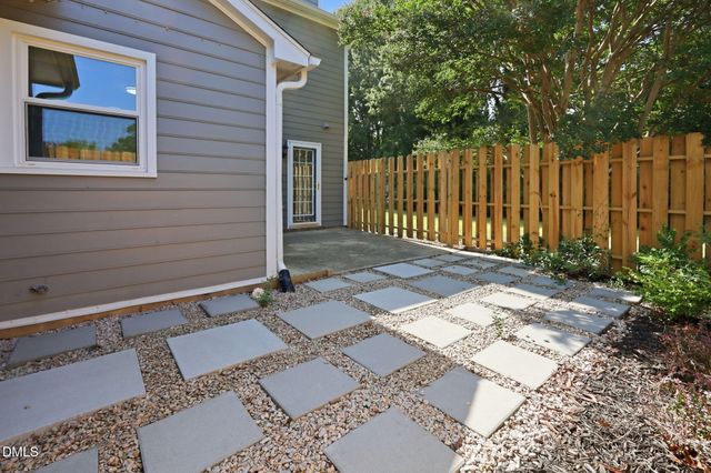 6901 Saxby Court, Raleigh, NC 27613
