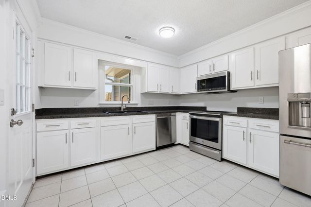 6901 Saxby Court, Raleigh, NC 27613