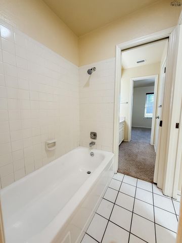 1605 SPARKS STREET, Wichita Falls, TX 76302