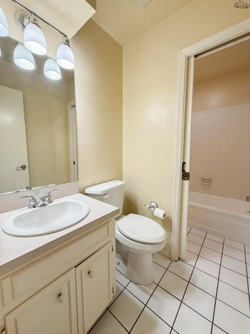 1605 SPARKS STREET, Wichita Falls, TX 76302