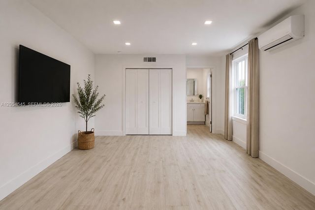 646 Aspen Road, West Palm Beach, FL 33409