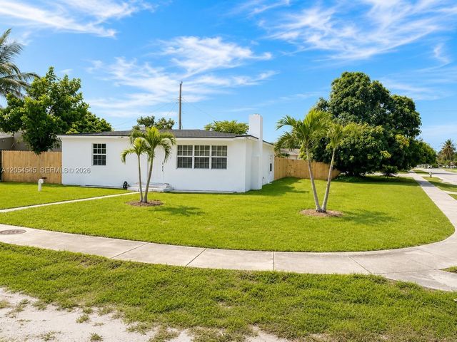 646 Aspen Road, West Palm Beach, FL 33409