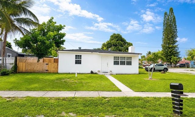 646 Aspen Road, West Palm Beach, FL 33409