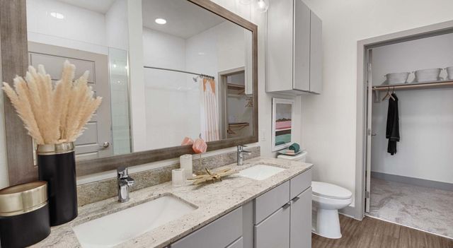 9330 Main Street 165, Houston, TX 77025