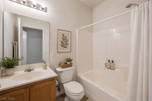 6320 Snap Ridge Street 201, North Las Vegas, NV 89081