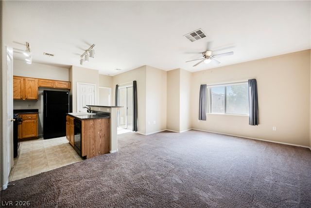 6320 Snap Ridge Street 201, North Las Vegas, NV 89081