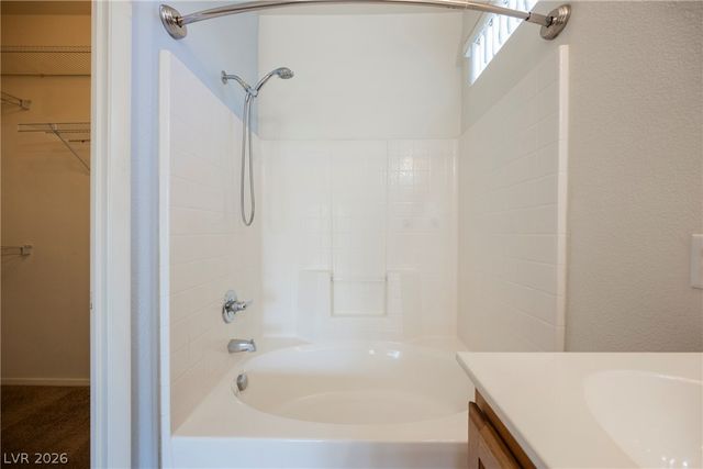 6320 Snap Ridge Street 201, North Las Vegas, NV 89081