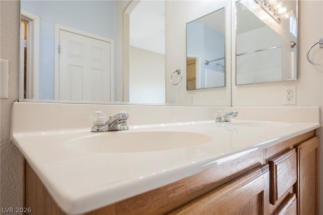 6320 Snap Ridge Street 201, North Las Vegas, NV 89081