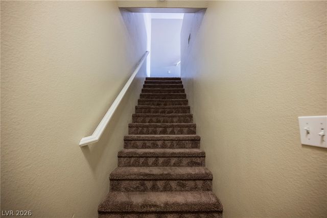 6320 Snap Ridge Street 201, North Las Vegas, NV 89081