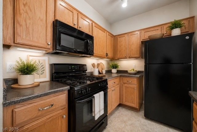 6320 Snap Ridge Street 201, North Las Vegas, NV 89081
