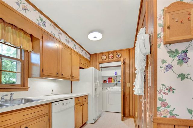 5597 Bob White Circle NW, Lilburn, GA 30047