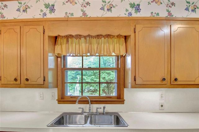 5597 Bob White Circle NW, Lilburn, GA 30047