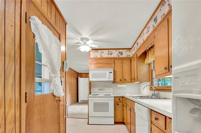 5597 Bob White Circle NW, Lilburn, GA 30047