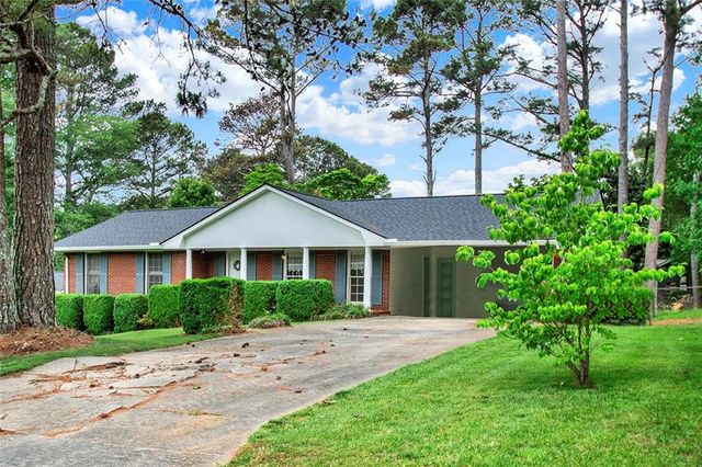 5597 Bob White Circle NW, Lilburn, GA 30047