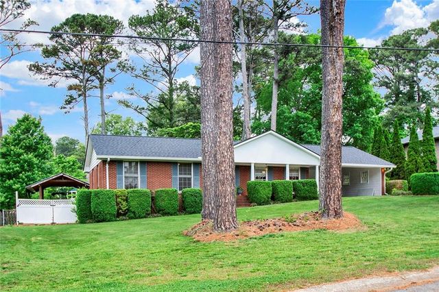 5597 Bob White Circle NW, Lilburn, GA 30047