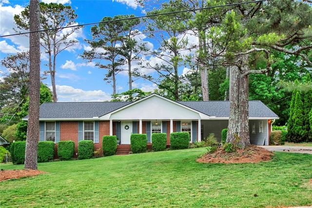 5597 Bob White Circle NW, Lilburn, GA 30047