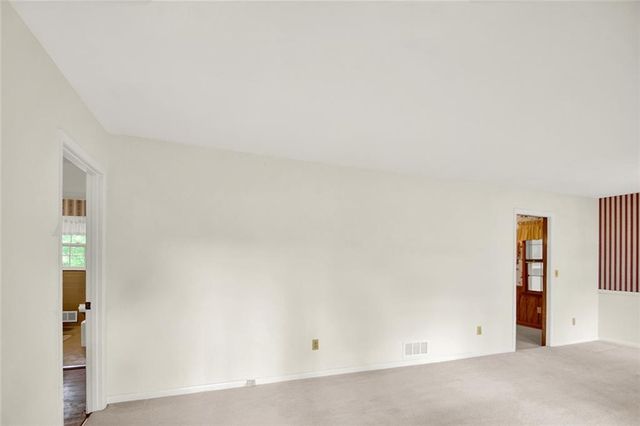 5597 Bob White Circle NW, Lilburn, GA 30047
