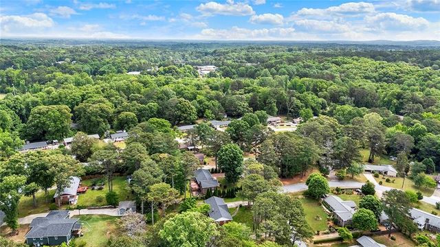 5597 Bob White Circle NW, Lilburn, GA 30047