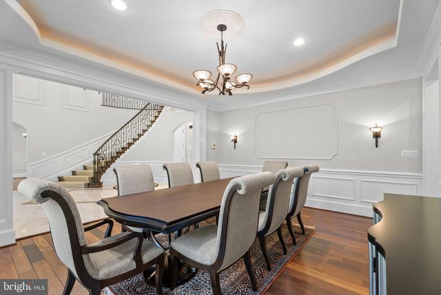 9889 OXCREST DR, Fairfax Station, VA 22039