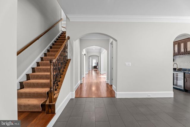 9889 OXCREST DR, Fairfax Station, VA 22039