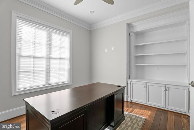 9889 OXCREST DR, Fairfax Station, VA 22039