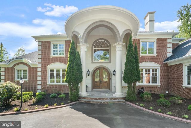 9889 OXCREST DR, Fairfax Station, VA 22039