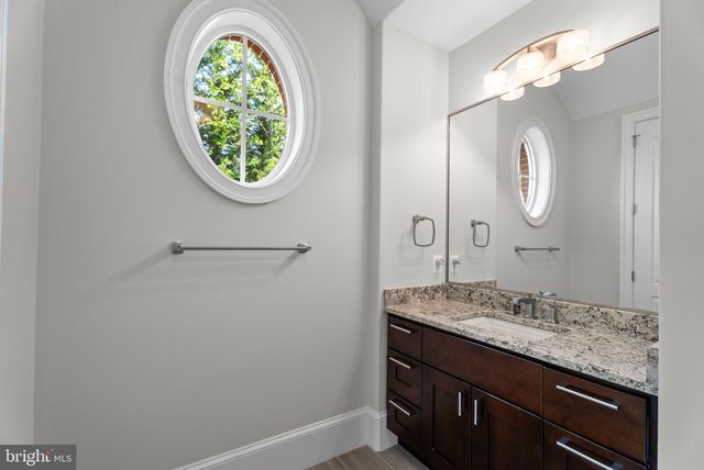 9889 OXCREST DR, Fairfax Station, VA 22039