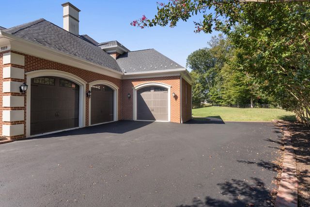 9889 OXCREST DR, Fairfax Station, VA 22039