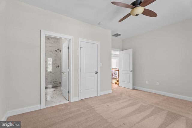 9889 OXCREST DR, Fairfax Station, VA 22039