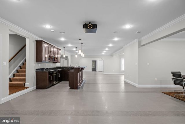 9889 OXCREST DR, Fairfax Station, VA 22039