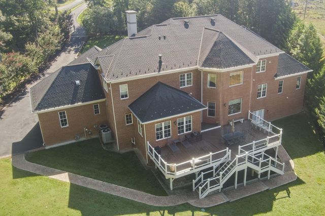9889 OXCREST DR, Fairfax Station, VA 22039