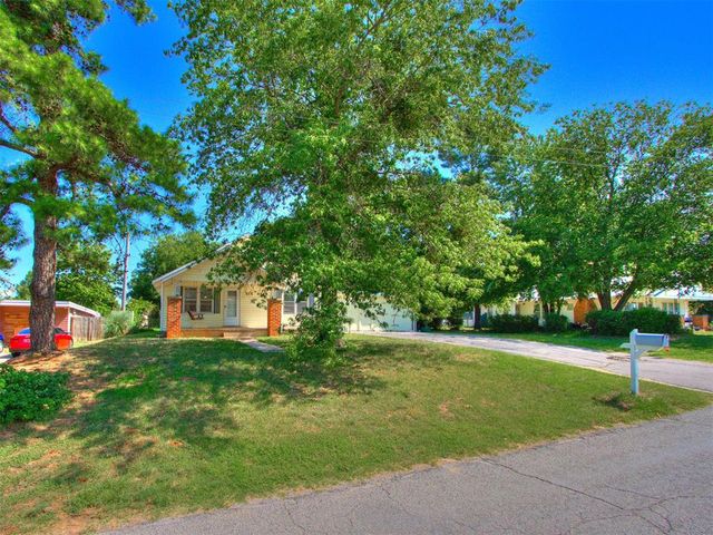 515 W Oklahoma Street, Mcloud, OK 74851