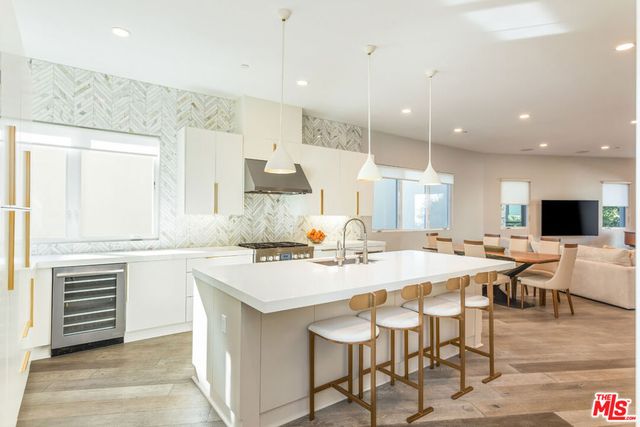 12615 W Seacoast Place, Los Angeles, CA 90094