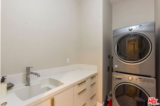 12615 W Seacoast Place, Los Angeles, CA 90094