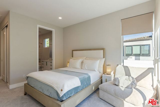 12615 W Seacoast Place, Los Angeles, CA 90094