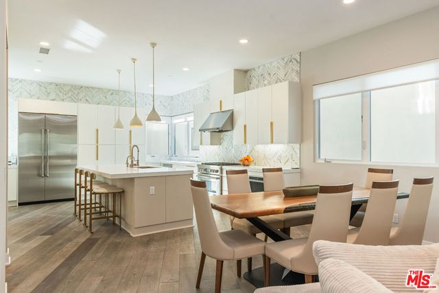 12615 W Seacoast Place, Los Angeles, CA 90094